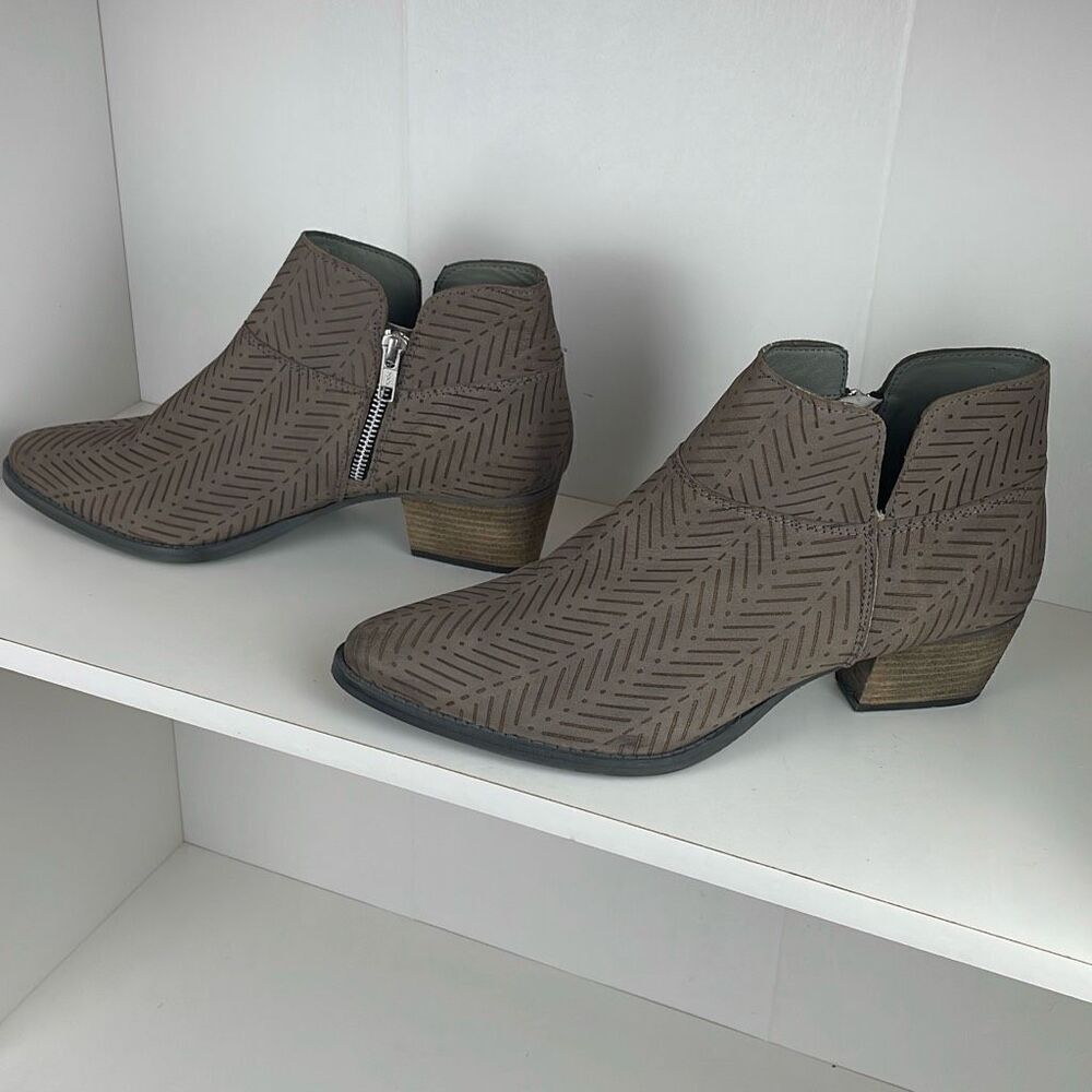 Leather Embossed Ankle Boots 11